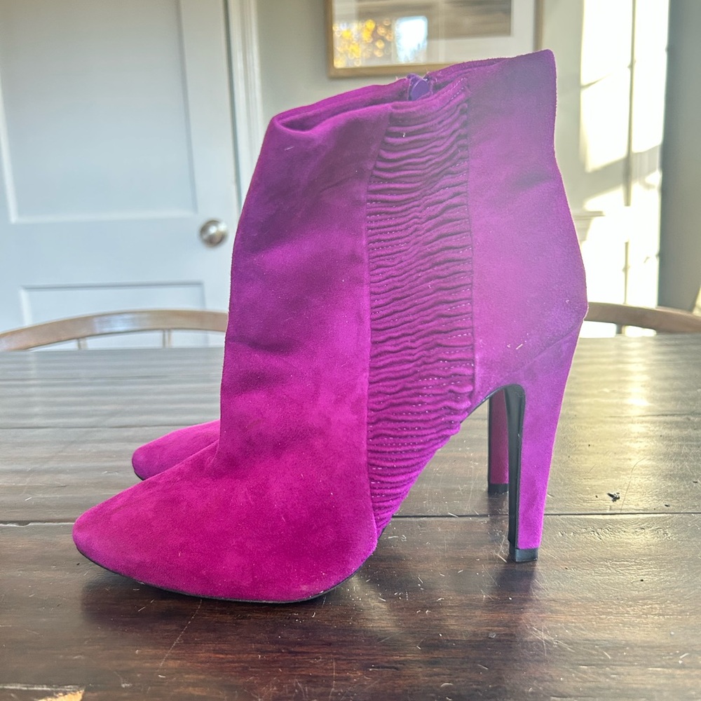 Kenneth Cole Fuchsia Suede Heeled Boots